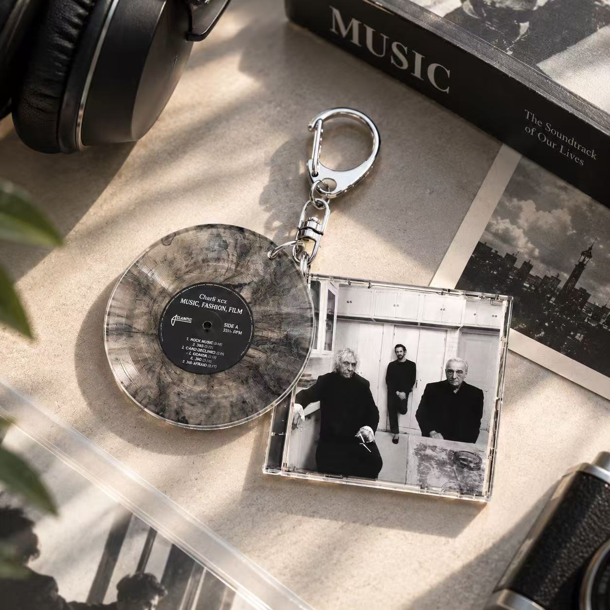 C-Charli Xcx Keychain，Music，Fa - đánh giá và giá Phone Accessories Charms